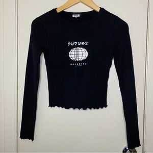 GARAGE Long Sleeve Black Lettuce Trim Tee